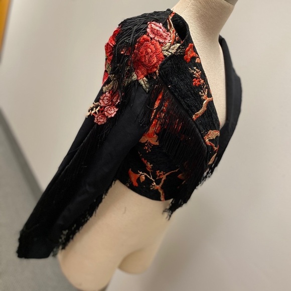 “Fringe and roses” jacket - Picture 7 of 12